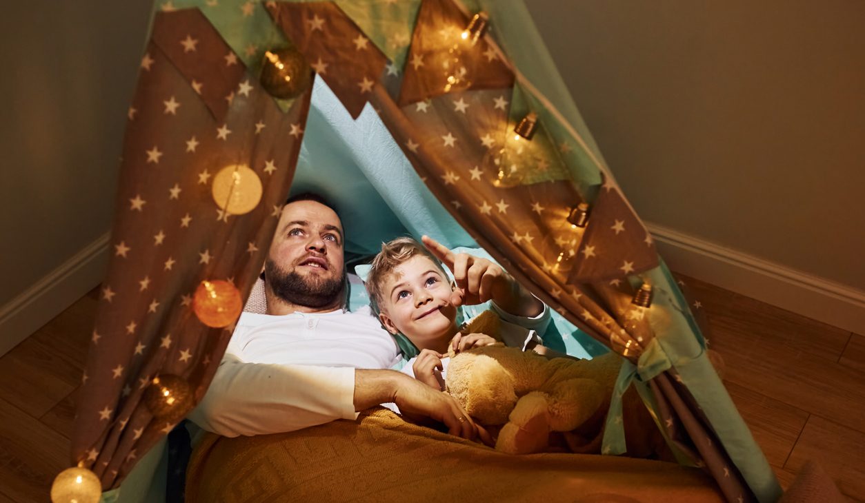 Για τους μπαμπάδες που θέλουν να γίνουν καλύτεροι από τους δικούς τους:  Η συγκινητική ανάρτηση μιας μαμάς για τον πατέρα του παιδιού της