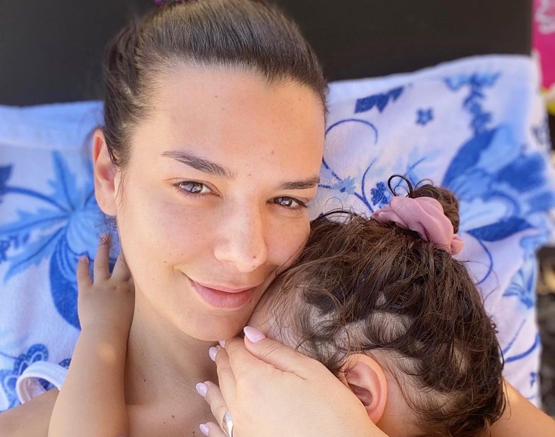 "Το παιδί μου δεν το βλέπουν;": Η Νικολέττα Ράλλη είπε με μια φράση αυτό που έχει προβληματίσει πολλές μαμάδες στην Ελλάδα