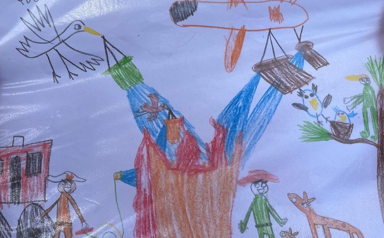 «Σας ευχαριστώ που βάλατε τα δυνατά σας στις φωτιές» - Η ζωγραφιά που δώρισε ένα κορίτσι από τη Ρόδο στους Σλοβάκους πυροσβέστες