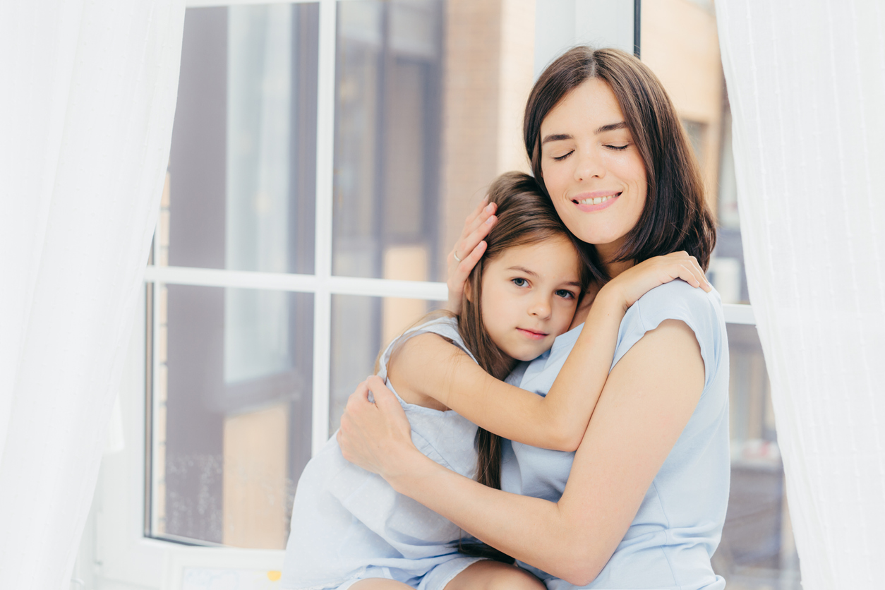 Τα 6 τοξικά χαρακτηριστικά του γονιού-νάρκισσου σύμφωνα με έναν ψυχολόγο