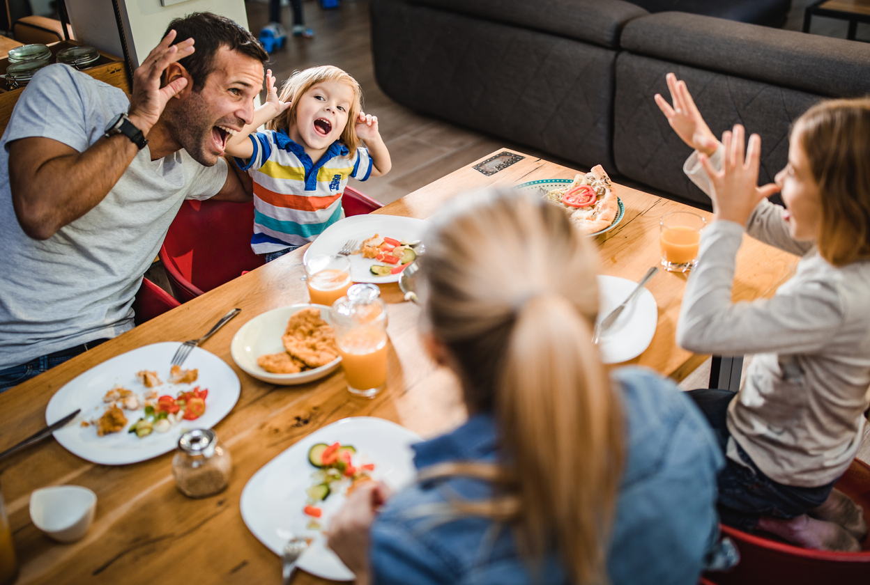 5 πράγματα που δεν πρέπει ποτέ να λέμε στα παιδιά έστω και σαν “πείραγμα”