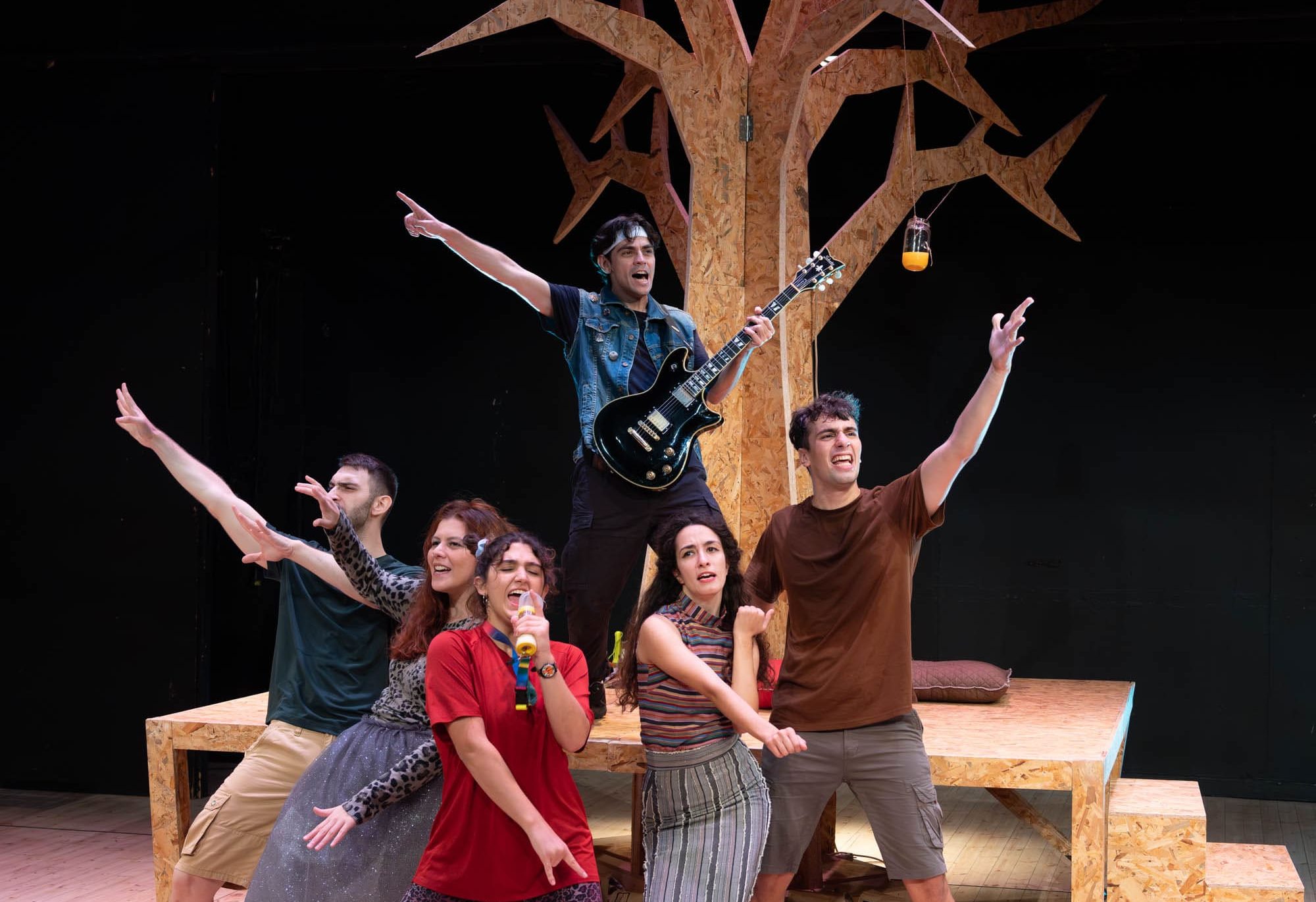 Το "Δεντρόπαιδο" της βραβευμένης θεατρικής συγγραφέως Μισέλ Ριμλ στην Παιδική-Εφηβική σκηνή του θεάτρου Τζένη Καρέζη