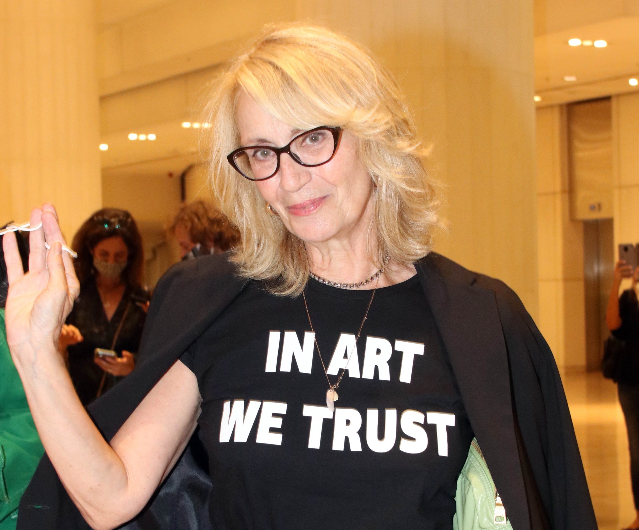 "Μια χώρα που ξεκινάει το παιδάκι 6 χρονών το μάθημά του με προσευχή": Οι δηλώσεις της Θέμιδας Μπαζάκα που προκάλεσαν τις αντιδράσεις ιερέων