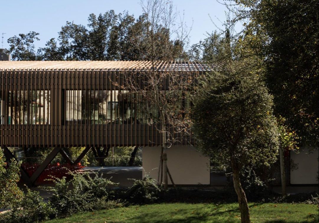 LUISS Guido Carli: Το νέο κτίριο του πανεπιστημίου στη Ρώμη θυμίζει δεντρόσπιτο