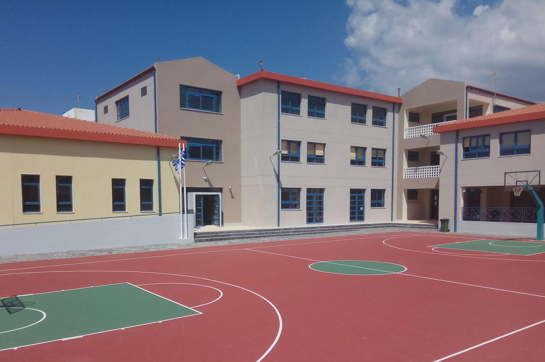 2ο δημοτικό σχολείο Καρύστου: Ένα ονειρικό σχολείο που παράγει αισθητική, γνώση και δημιουργικότητα