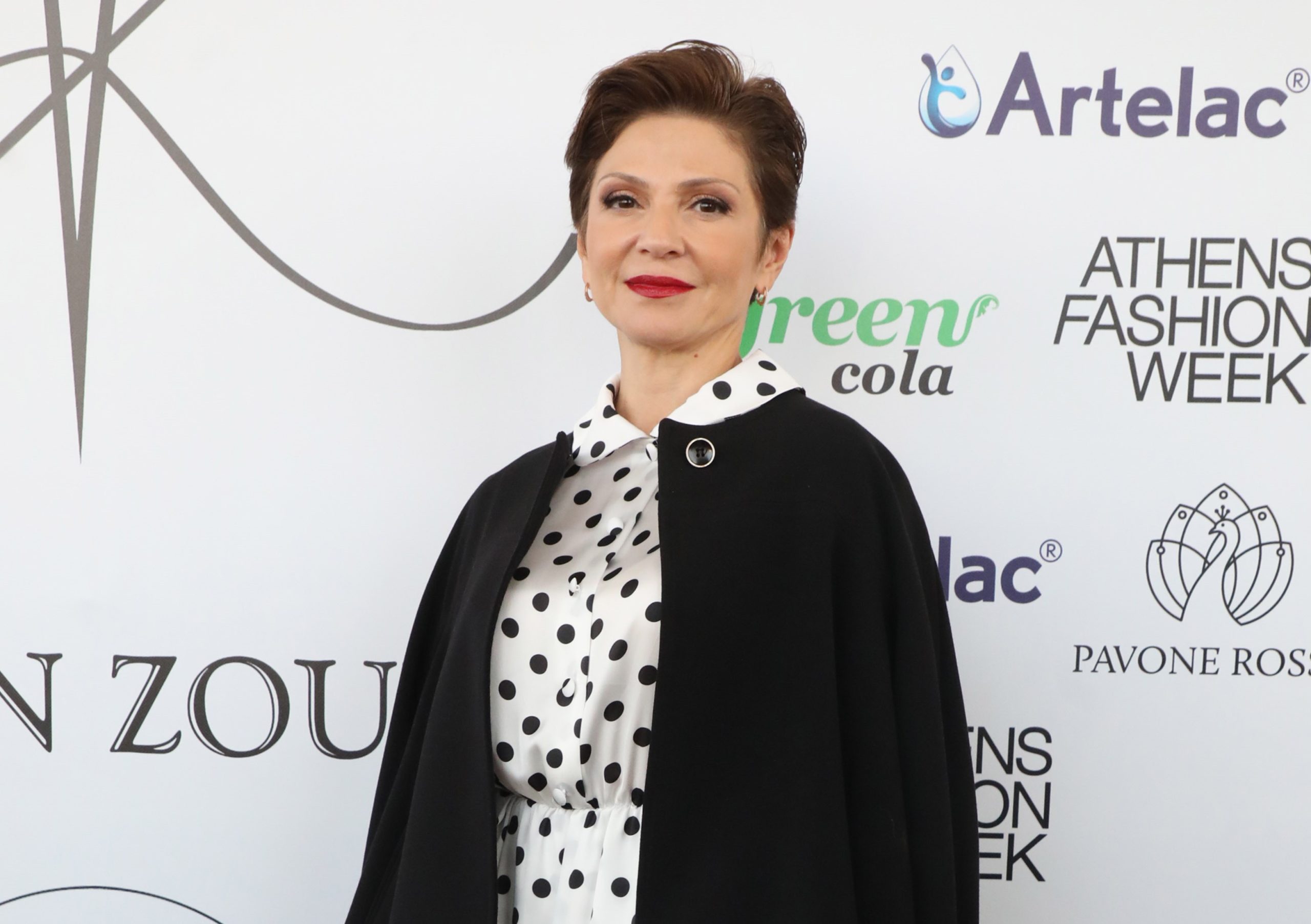 "Η μητρότητα σε μαθαίνει να ξεχνάς τον εαυτό σου": Η Ταμίλα Κουλίεβα εξηγεί γιατί πριν 32 χρόνια είχε αποφασίσει να γεννήσει τον γιο της μέσα σε νερό