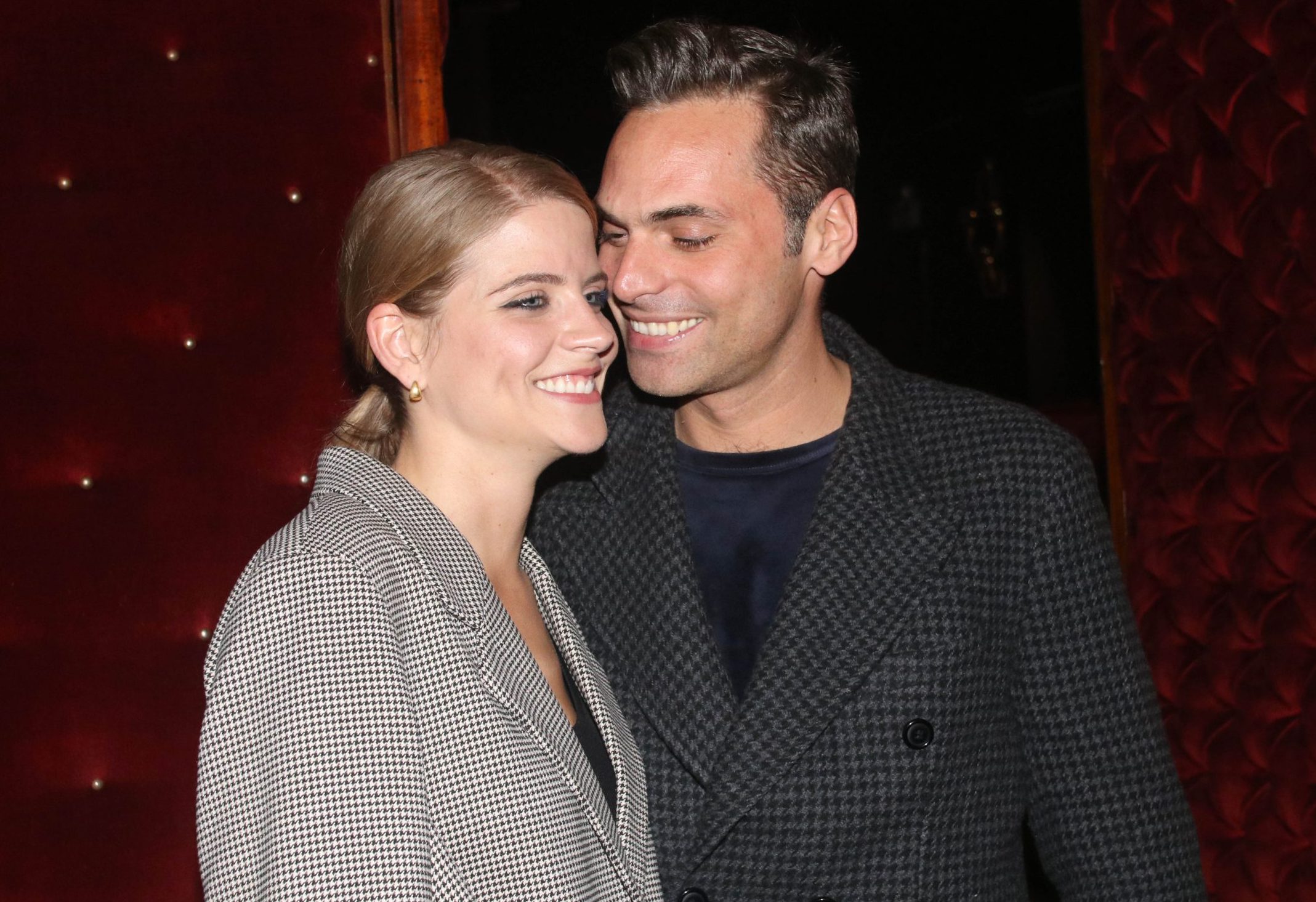 Έλλη Παπαγεωργίου: Η κόρη της Δανάης Μιχαλάκη διαβάζει το αγαπημένο βιβλίο των κοριτσιών μαζί με τη μαμά της