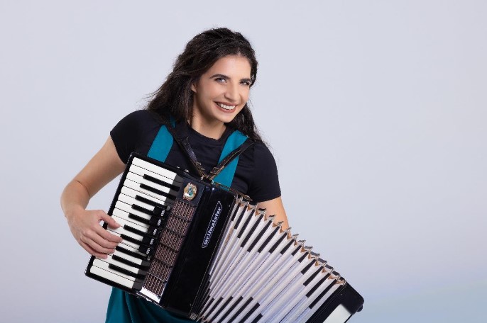 "Το βαλς του σκαντζόχοιρου": H μουσικοπαιδαγωγός Ηλιάνα Φιλέα μιλάει στο TheMamagers για το cd-βιβλίο της και τη μαγική σχέση που αναπτύσσουν τα παιδιά με τη μουσική