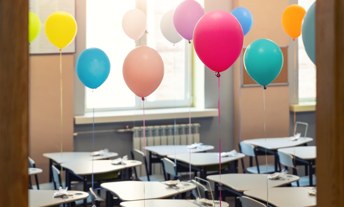 Η συγκινητική έκπληξη σε καθηγήτρια από τους μαθητές της: Το viral βίντεο από ελληνικό σχολείο