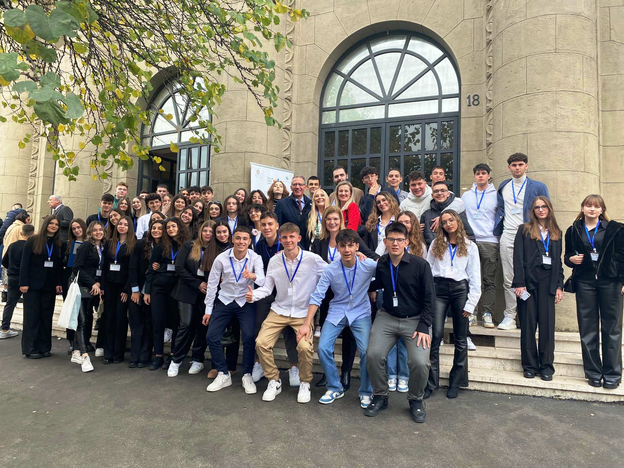 Μαθητές του 2ου ΓΕΛ Ξάνθης "συνομιλούν" με δυο κορυφαίους ποιητές της αρχαιότητας