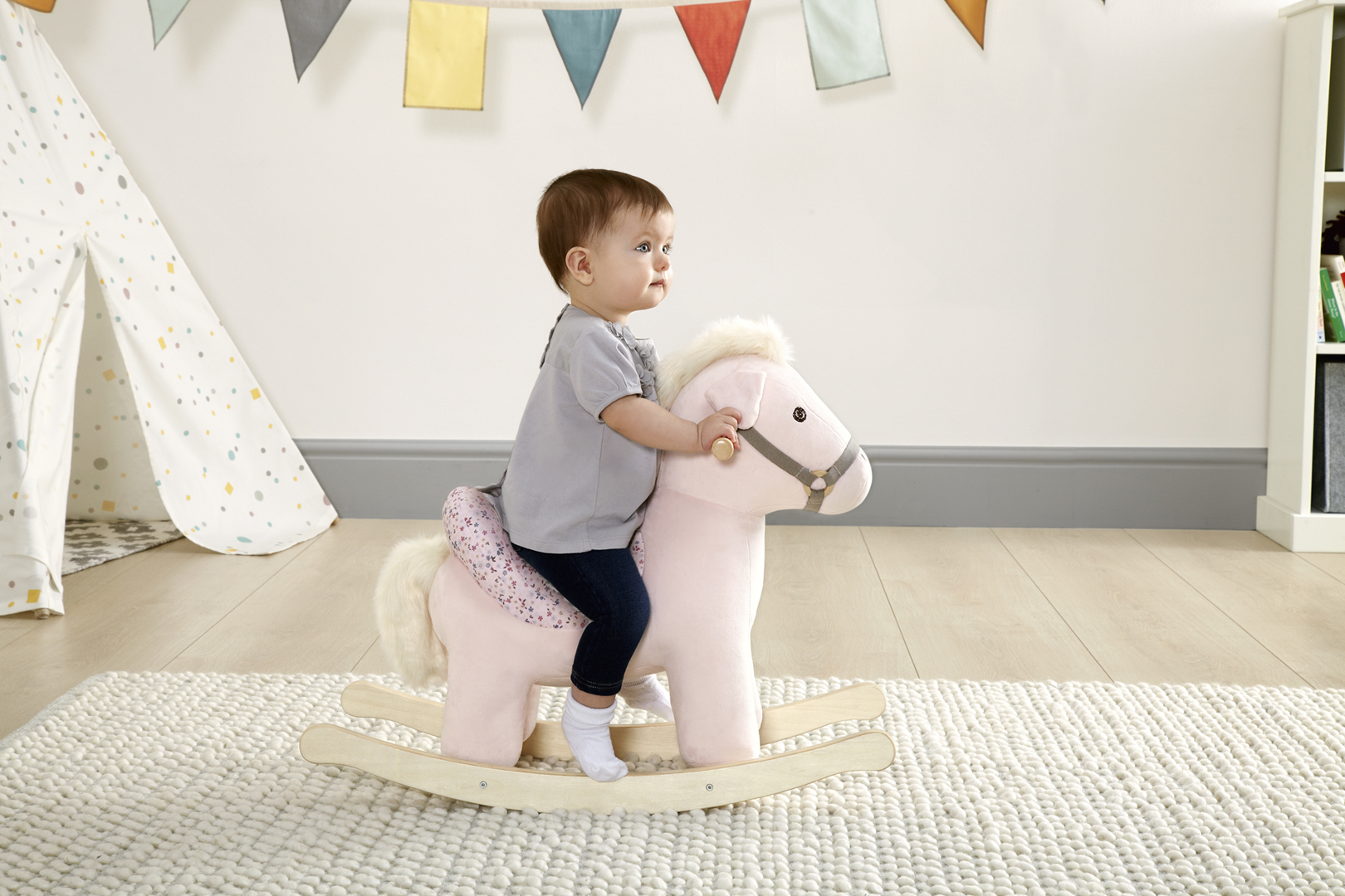 Το πιο διαχρονικό παιχνίδι για τα παιδιά: Λικνιζόμενα ζωάκια από την Mamas & Papas