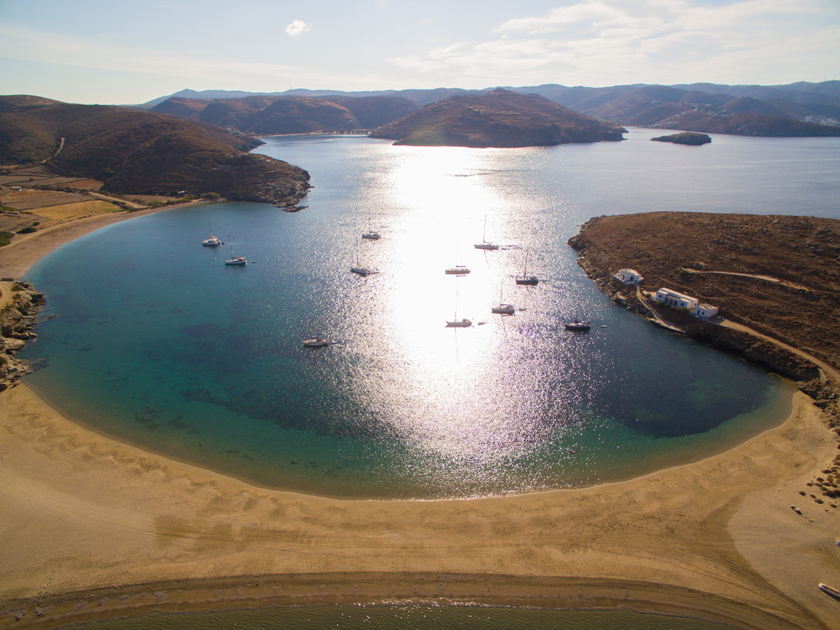 Οι 10 καλύτεροι εναλλακτικοί νησιωτικοί προορισμοί της Ελλάδας για το 2024