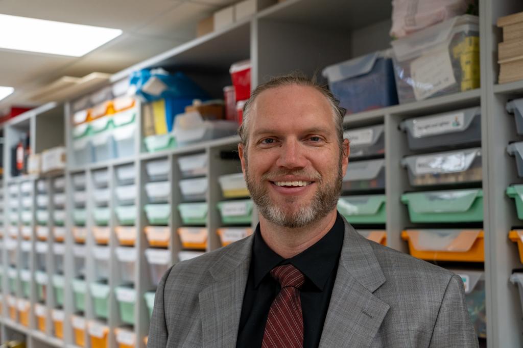 «Το στοίχημα είναι να επιτρέψεις στη φωνή όλων των μαθητών να ακουστεί»: Ο Τζέριντ Μπόρουπ, καθηγητής στο George Mason των ΗΠΑ, μιλά για τη σημασία της τεχνολογίας στην εκπαίδευση