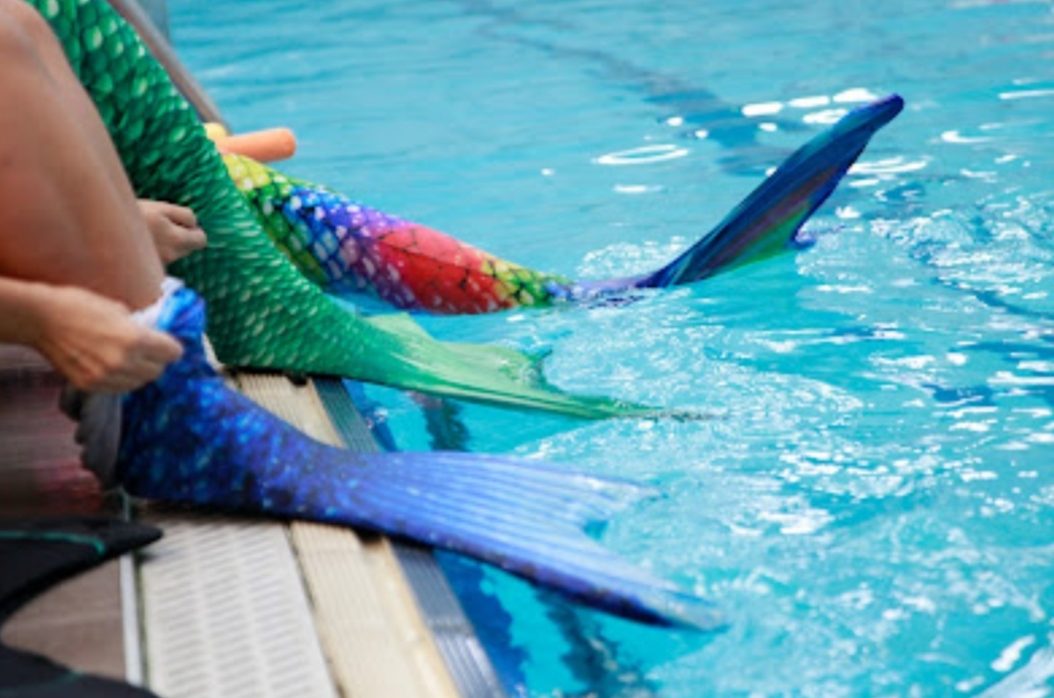 Μαθήματα για γοργόνες και σεμινάρια για υποβρύχια πασαρέλα στη Θεσσαλονίκη!