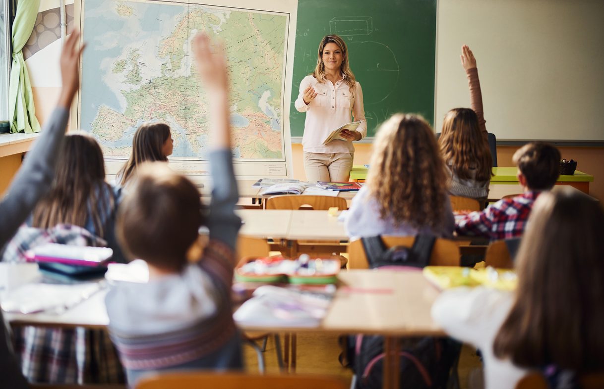 Υπουργείο Παιδείας: Τι θα ισχύει για τις απουσίες των μαθητών λόγω των εποχιακών ιογενών αναπνευστικών λοιμώξεων