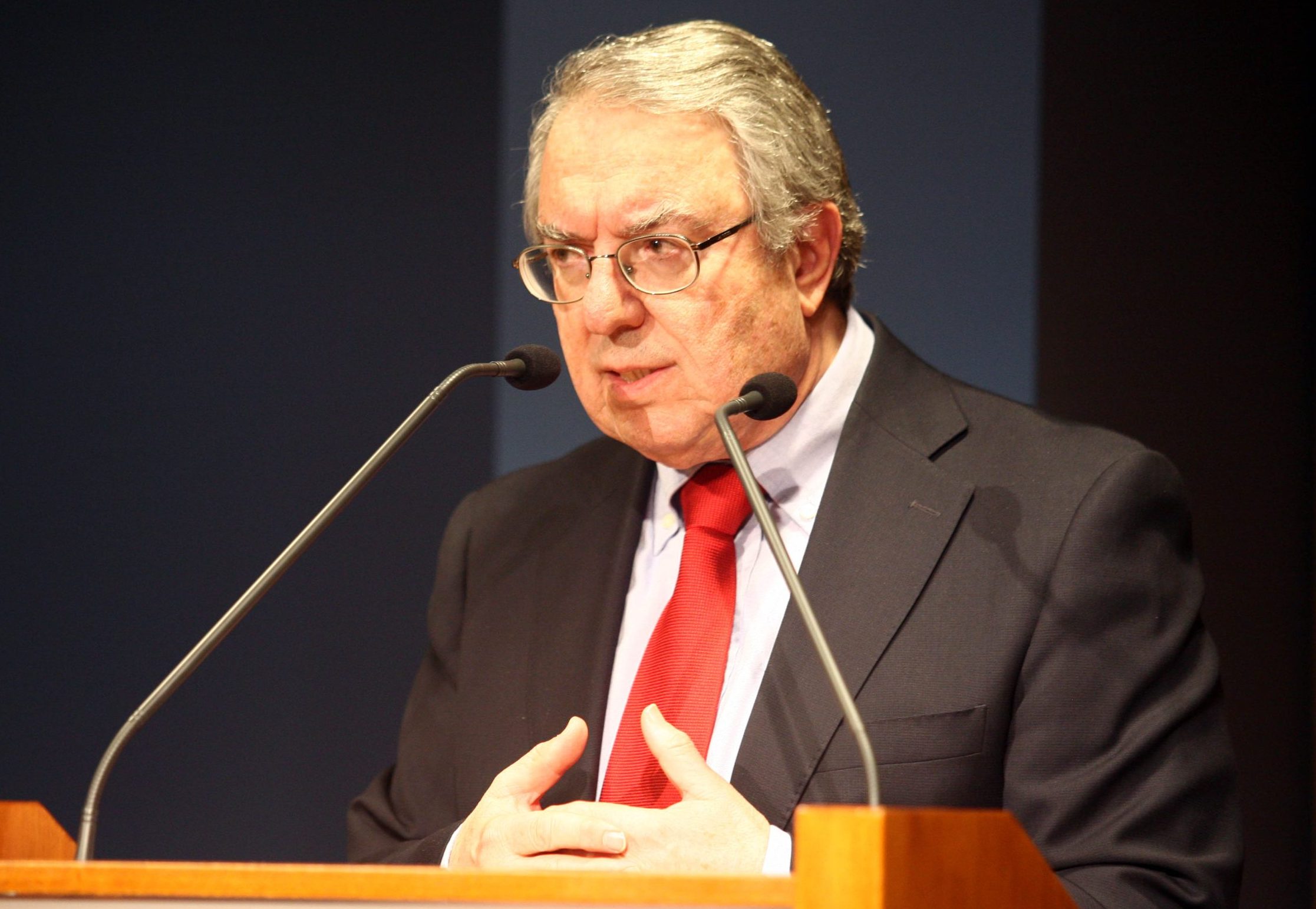 Γιώργος Μπαμπινιώτης: "Να καταργηθεί το σύστημα με τις Πανελλήνιες- Είναι άδικο, είναι απάνθρωπο, είναι σκληρό, είναι αναξιόπιστο"