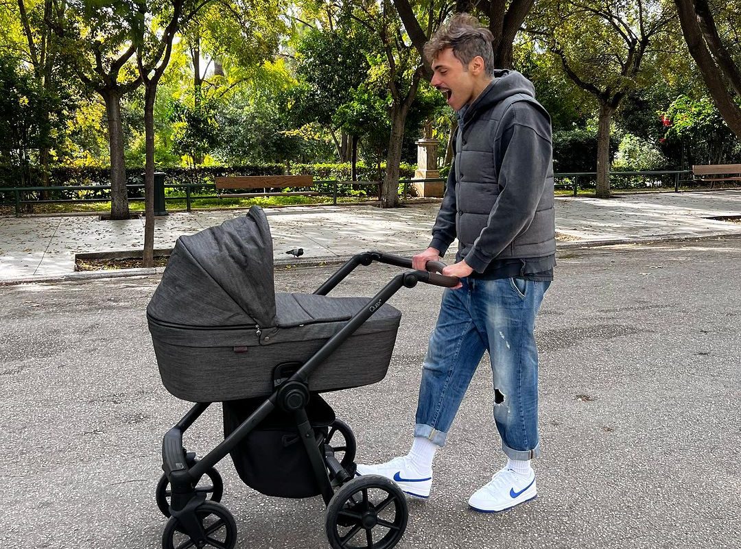 "Ήμουν παρών στον τοκετό της Δανάης - Με χρειαζόταν για ψυχολογικούς λογούς": Ο Γιώργος Παπαγεωργίου μιλά για τον ερχομό της κόρης του με την Δανάη Μιχαλάκη