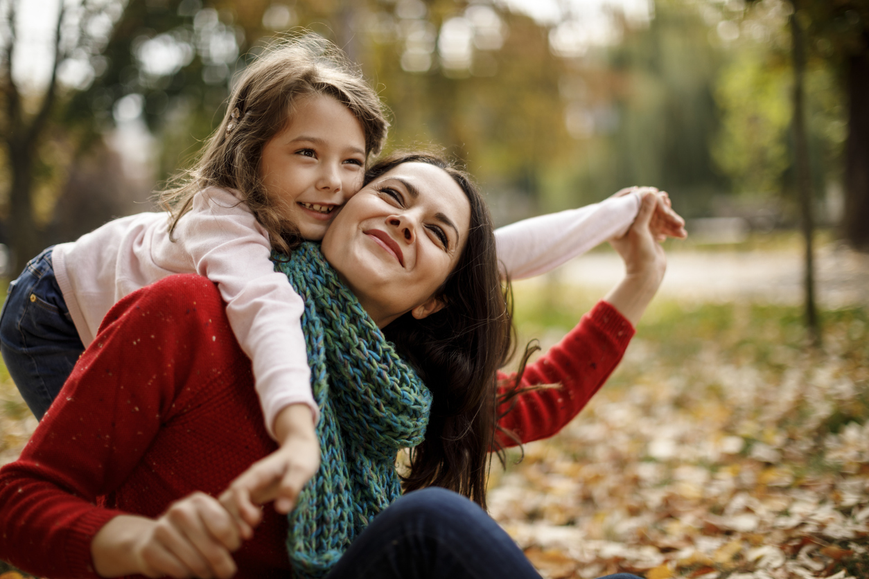 6 σημάδια που δείχνουν ότι παρέχεις συναισθηματική ασφάλεια στα παιδιά σου