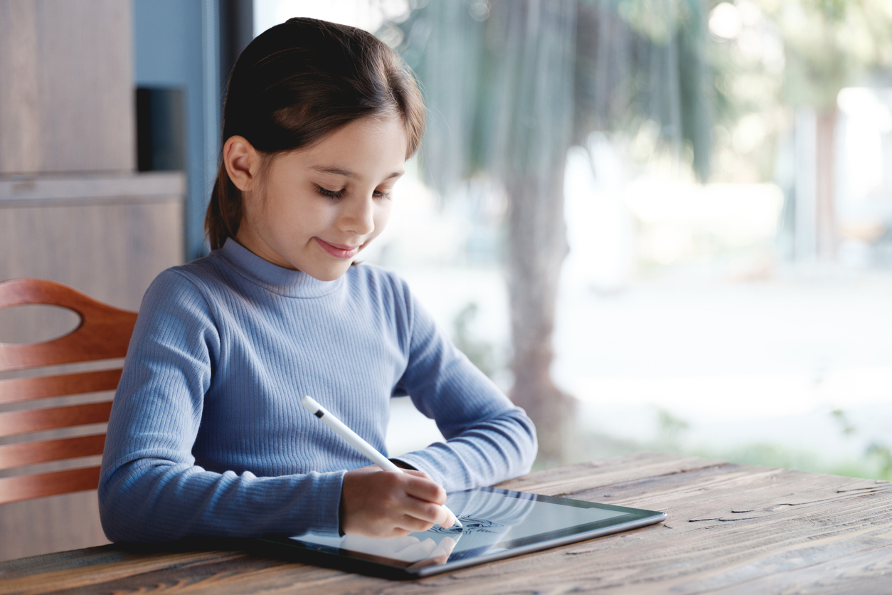 Χαμόγελο του Παιδιού: Διαδραστική Εκδήλωση για τους τεράστιους κινδύνους που αντιμετωπίζουν τα παιδιά μας στο Διαδίκτυο