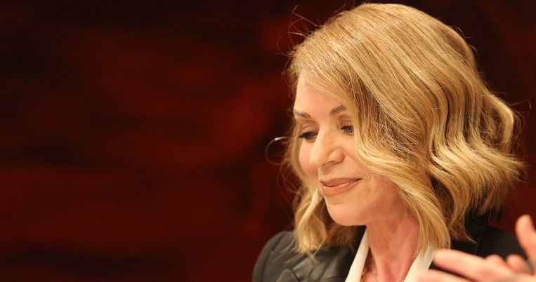 Έλλη Στάη: "Οι γονείς βρισκόμαστε στη δύσκολη θέση να μην γνωρίζουμε τι σημαίνει ακριβώς αυτός ο ρόλος"