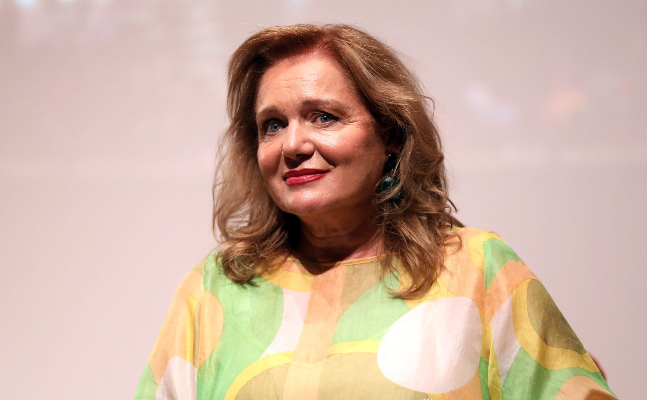 "Σαν δασκάλα ήμουν πάρα πολύ χαρούμενη, ήθελα να δώσω στα παιδιά πάρα πολλά": Η σπάνια φωτογραφία της Μαρίας Καβογιάννη από την εποχή που εργαζόταν ως δασκάλα