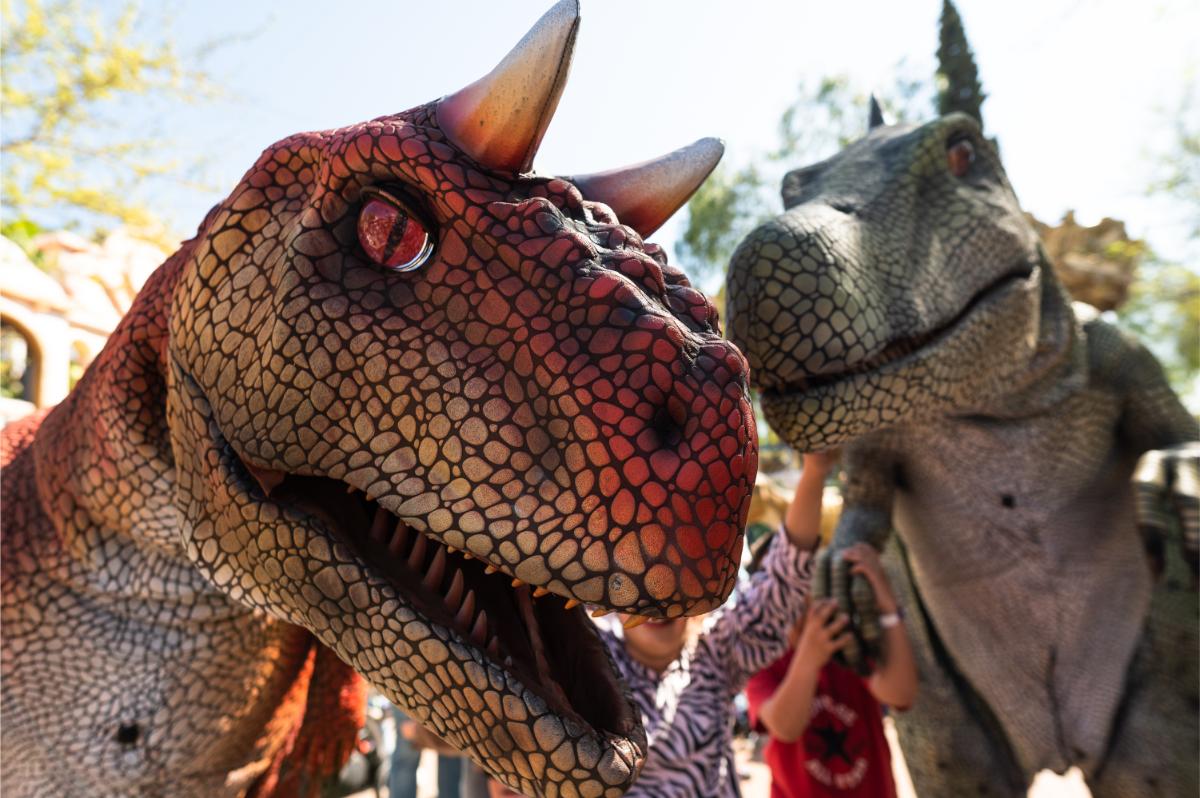 Ημέρες Δεινοσαύρων στο Kidom του Allou! Fun Park: Μια περιπέτεια που πρέπει να ζήσεις με τα παιδιά σου φέτος την άνοιξη