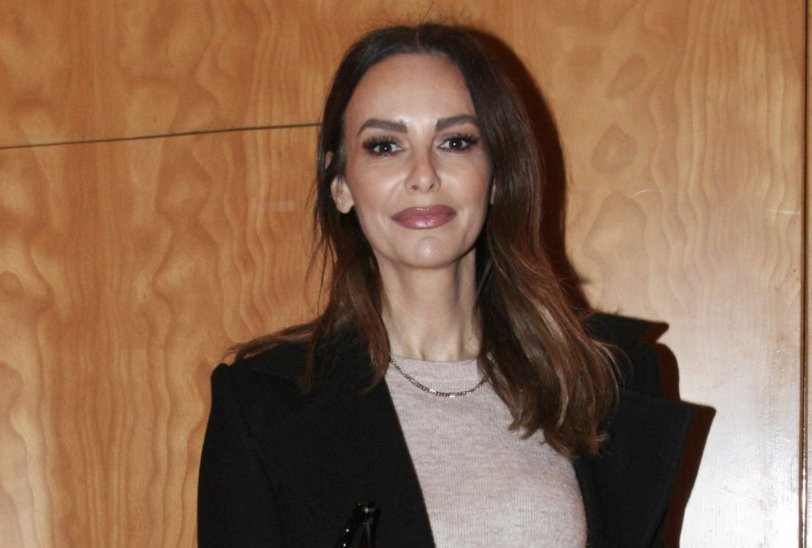 Μπέττυ Μαγγίρα: "Ποιος σε σταματάει να ντύσεις τον γιο σου με ένα φόρεμα; Εγώ αλλού μεγάλωσα τα παιδιά μου;"