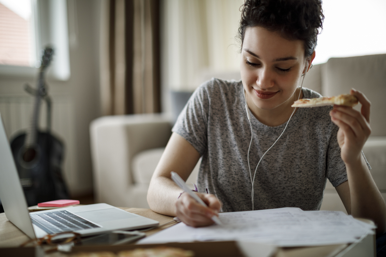 Πανελλήνιες Εξετάσεις: 5 τροφές που βοηθούν στη συγκέντρωση και τη μνήμη