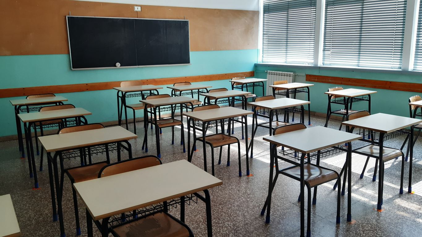 Aπειλητικά email για τοποθέτηση βόμβας σε δημοτικά και νηπιαγωγεία της Αττικής