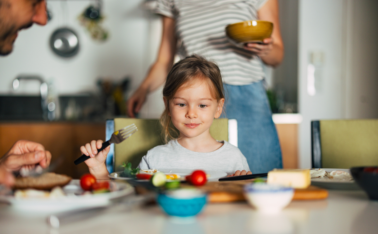Πρέπει να επιλέγει το παιδί μου τι θα φάει; Η διατροφολόγος απαντά