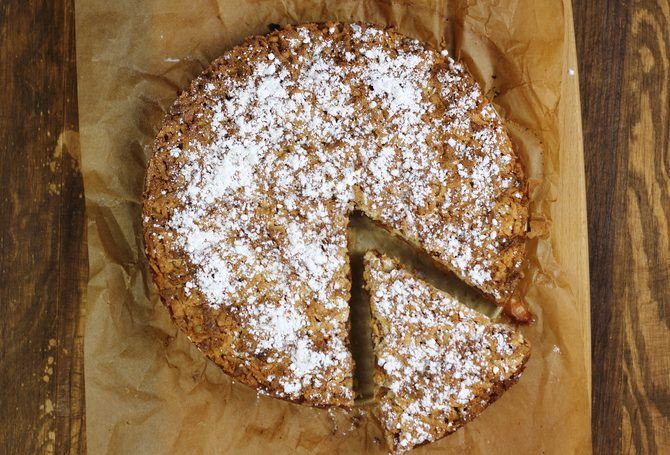 Εύκολο και υγιεινό: Κέικ ταψιού με κράμπλ κανέλας