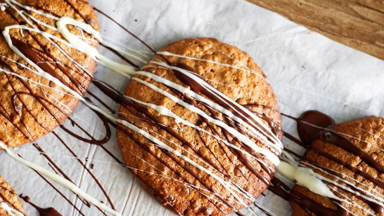 Υγιεινή συνταγή για μπισκότα βρώμης με μέλι