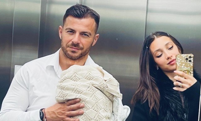 Δήμητρα Βαμβακούση: "Η μικρή έχει αλλεργία στο γάλα αγελάδας. Της δίνω μητρικό που έχω φυλάξει"