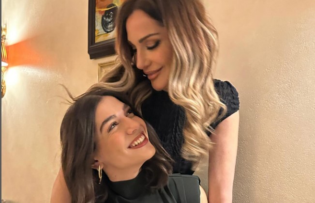 "Σε μία αποσκευή κάπου θα υπάρξουν και οι Πανελλήνιες. Σας αγαπάμε ό,τι και να γίνει": To μήνυμα της Δέσποινας Βανδή για τις εξετάσεις