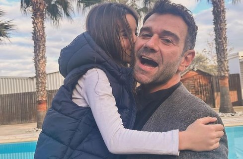 Θάλεια Ματίκα – Τάσος Ιορδανίδης: Oι υπέροχες φωτογραφίες με τα παιδιά τους στα χιονισμένα βουνά