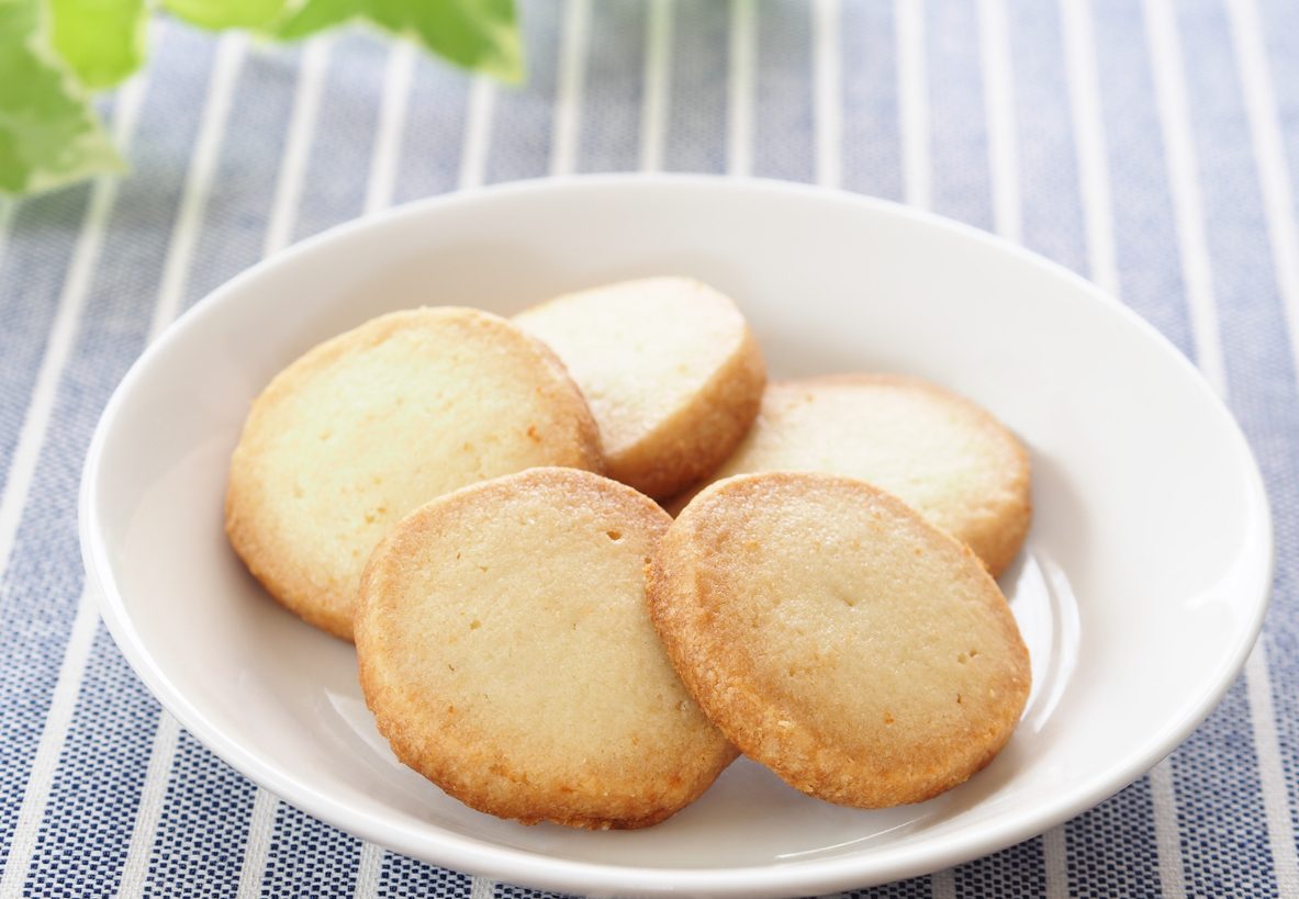 Νόστιμα μπισκότα για τα παιδιά με μαστίχα και βούτυρο αγελάδας