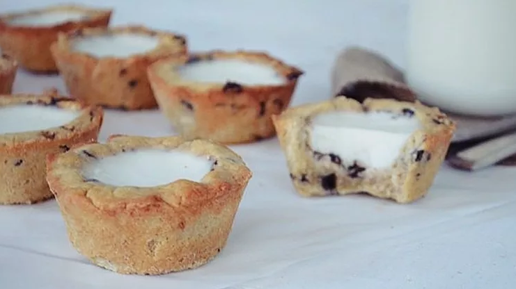 Μπισκότα σοκολάτας γεμιστά με κρέμα πανακότα