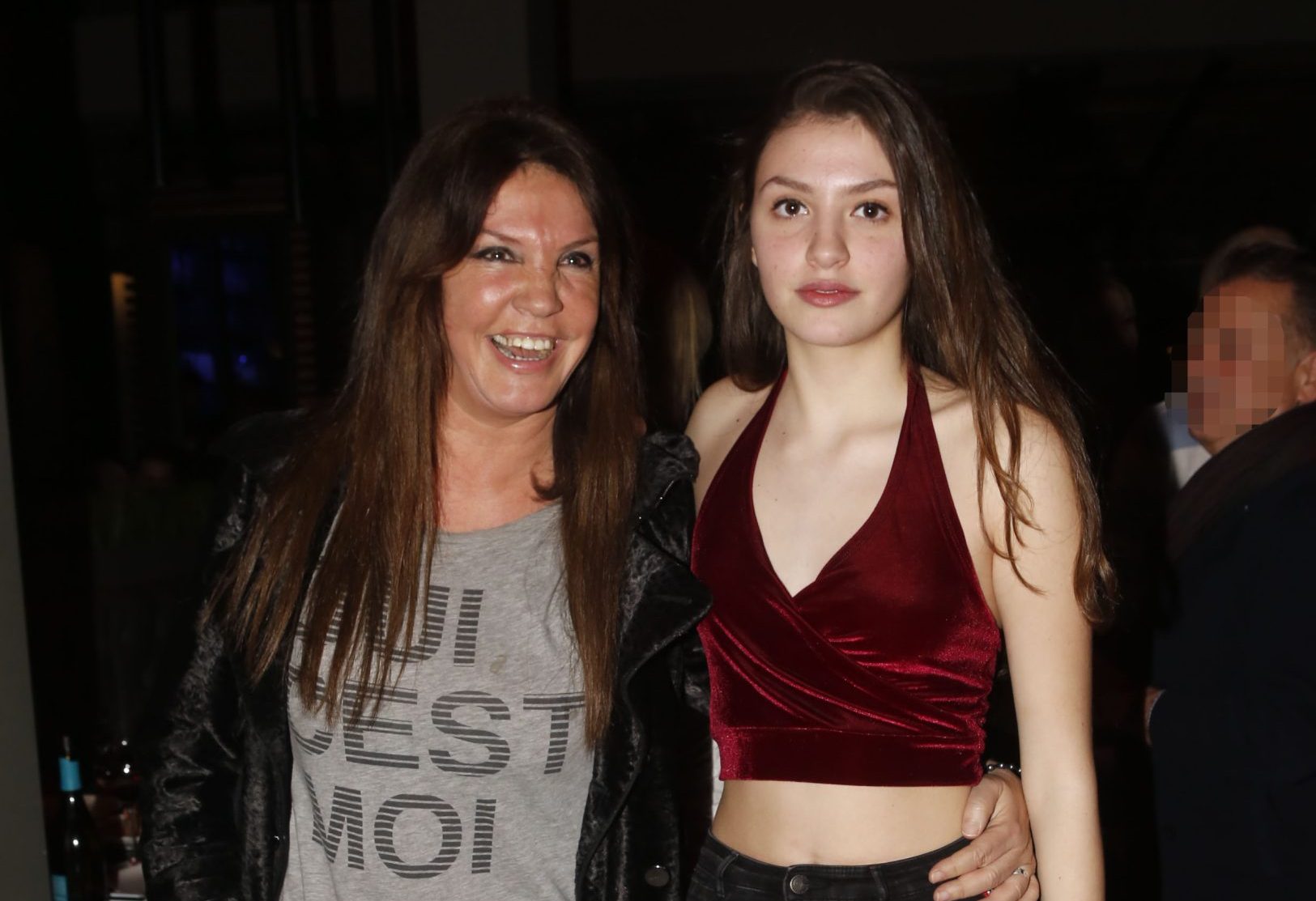 Βάνα Μπάρμπα: "Καλός γονιός δεν γίνεσαι επειδή κάνεις μεγάλα πάρτι στο παιδί και το τρέχεις στη Μύκονο"