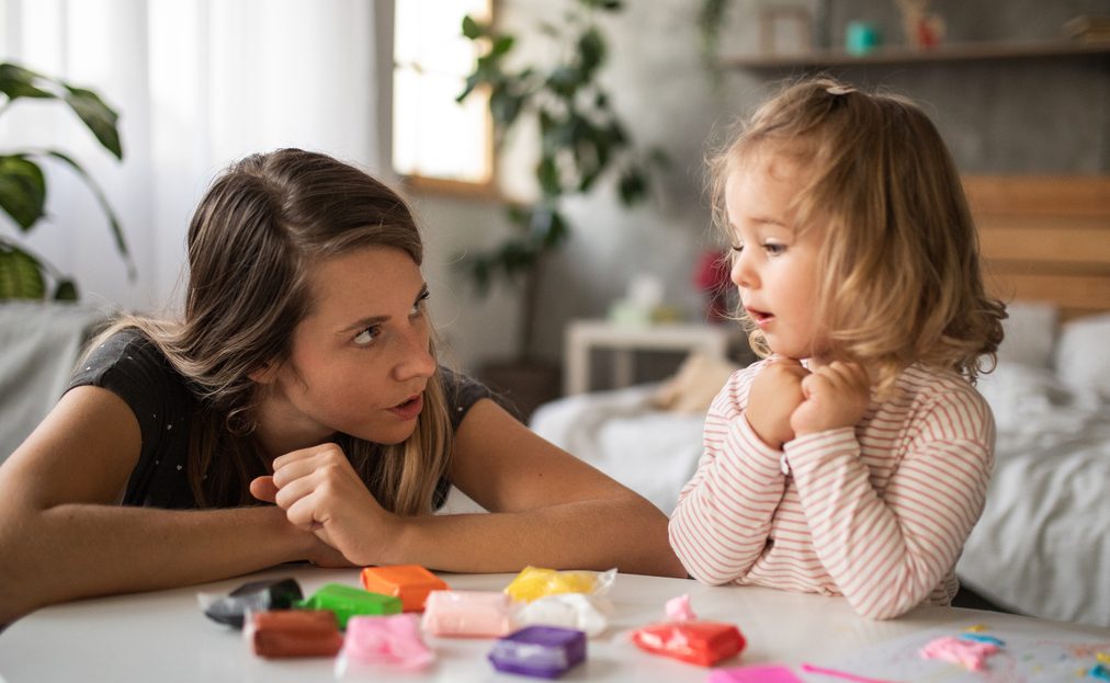 Πώς να απαντήσεις στις «δύσκολες» ερωτήσεις των παιδιών