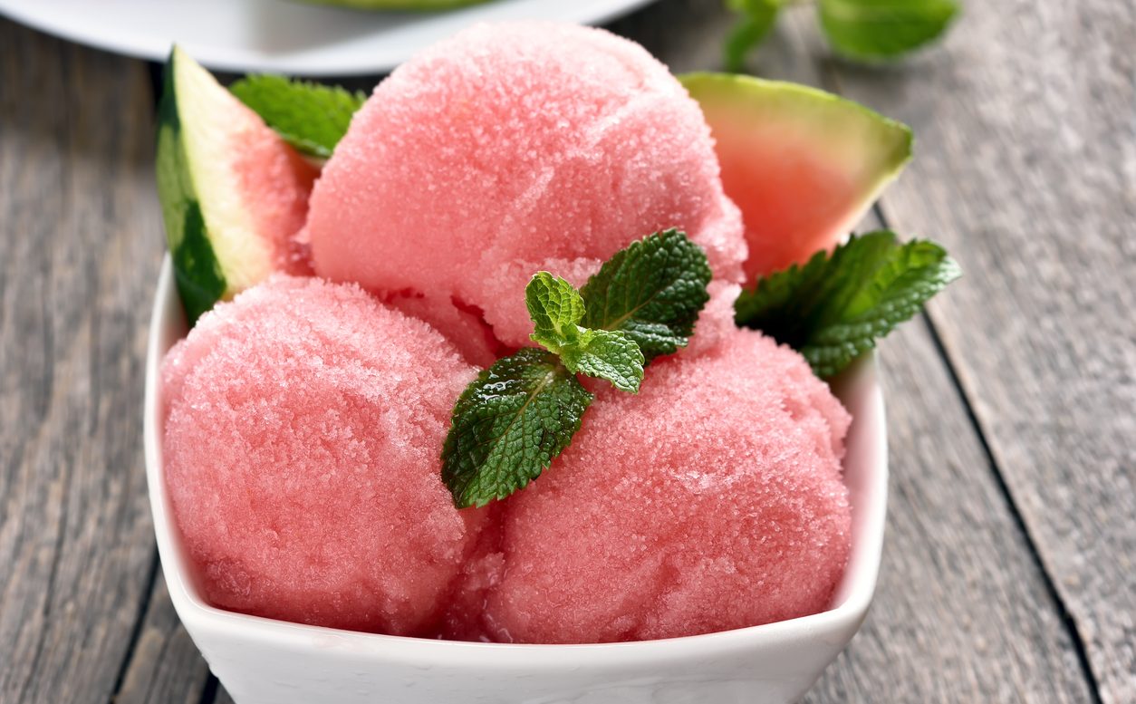 Δροσιστική γρανίτα καρπούζι με 3 υλικά