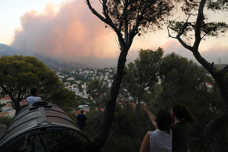 Αναβολή της άφιξης στις παιδικές κατασκηνώσεις του Δήμου Αθηναίων στον Άγιο Ανδρέα, λόγω της πυρκαγιάς
