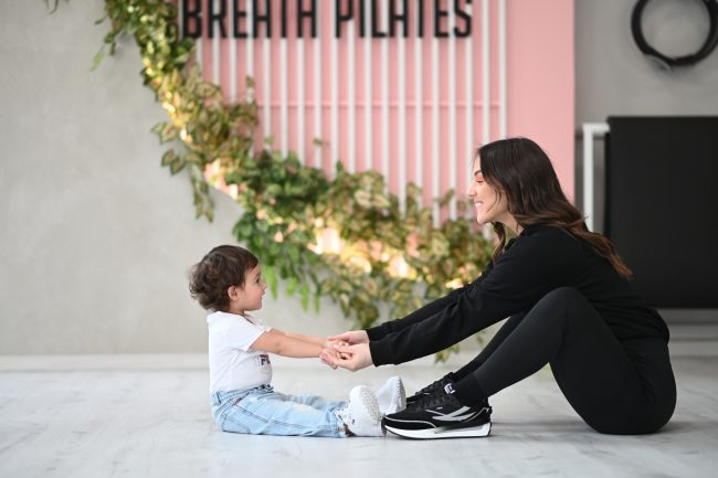 Ιφιγένεια Μπάκα: Η γυμνάστρια και μαμά δύο παιδιών εξηγεί πώς το πρωινό ξύπνημα μπορεί να αλλάξει τη ζωή σου