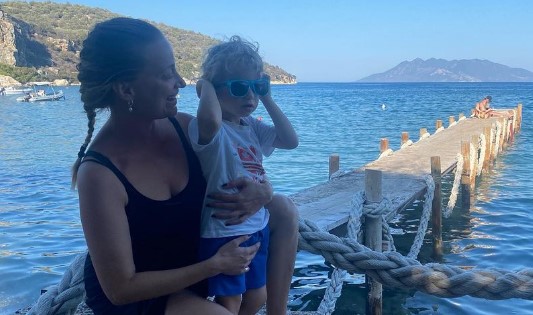 Αναστάσης Μπουρδούμης: Η τρυφερή φωτογραφία με τη μαμά του, Λένα Δροσάκη