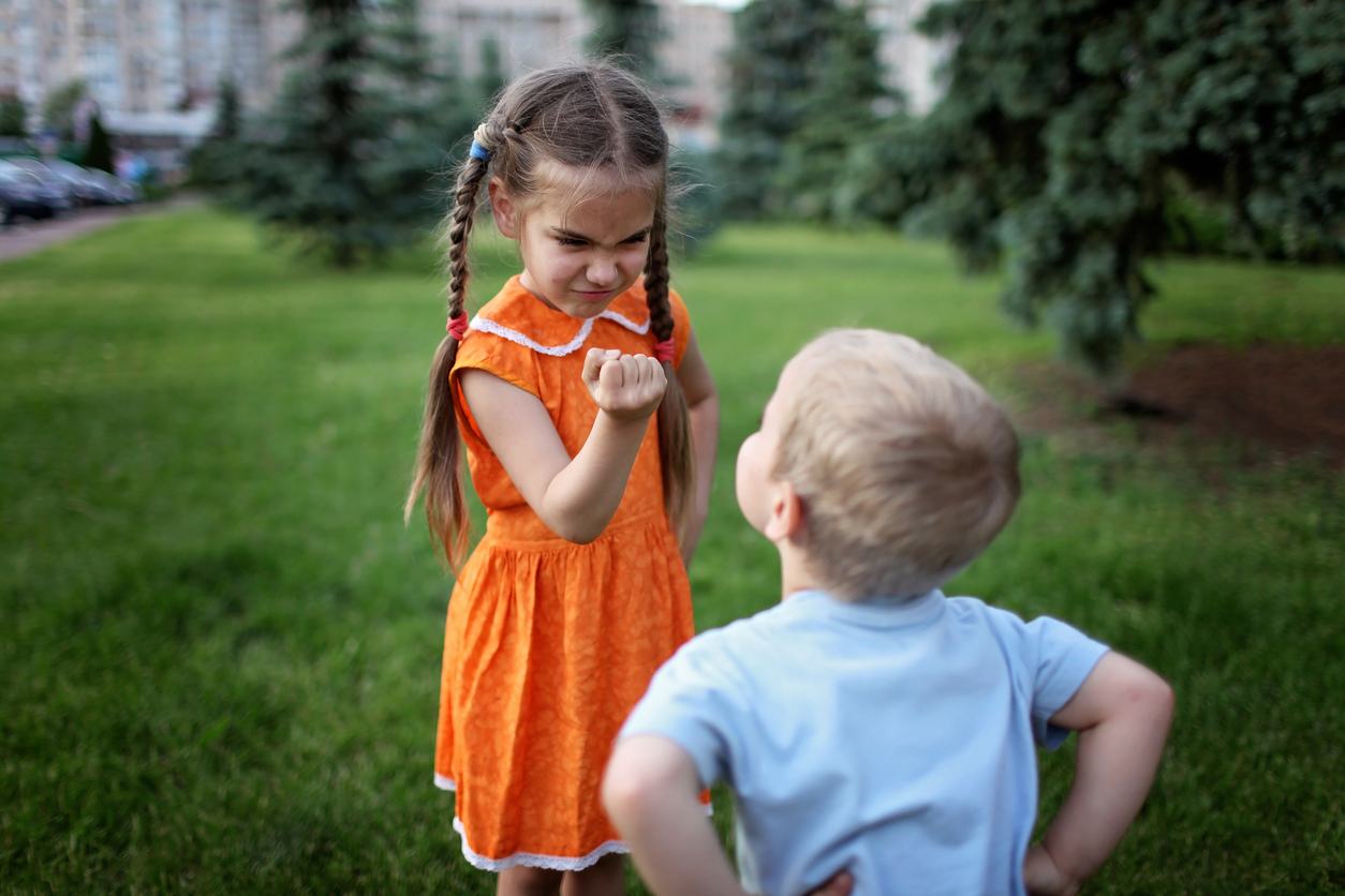 Γιατί τα αδέλφια μαλώνουν και τι δεν πρέπει να κάνουν ποτέ οι γονείς