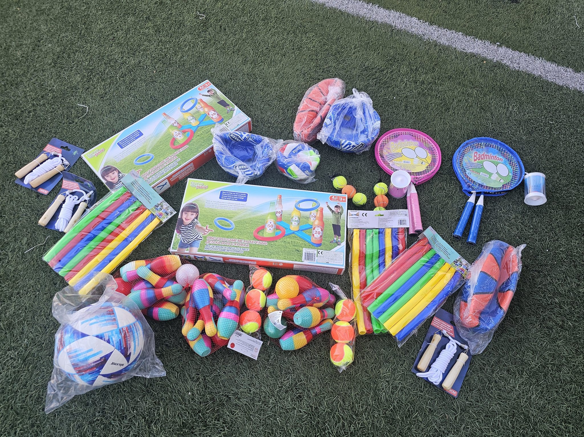 H συγκινητική πρωτοβουλία μιας μαμάς: Αγόρασε αθλητικό εξοπλισμό για το σχολείο του παιδιού της- Είχε κλαπεί το καλοκαίρι