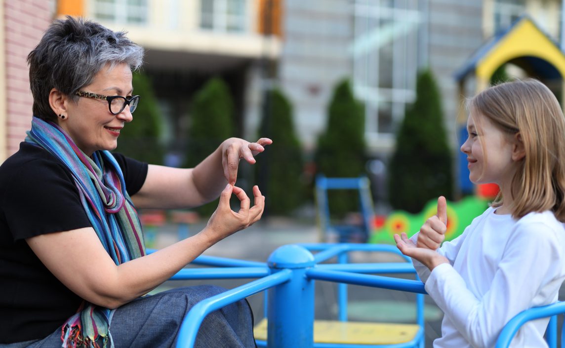 Διεθνής Ημέρα Νοηματικών Γλωσσών: Το υπέροχο βίντεο εκπαιδευτικών του 3ου Γυμνάσιου Σταυρούπολης