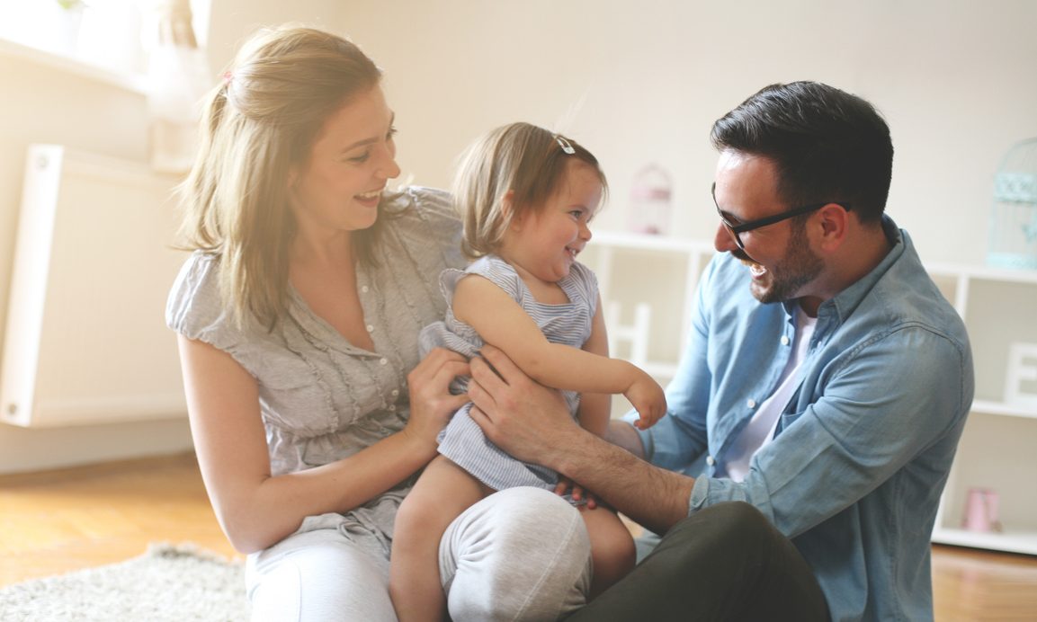 Η διαφορά ανάμεσα στις "απειλές" και τις "συμβουλές": Ο παιδίατρος εξηγεί τη μεγάλη σημασία του να μάθουν οι γονείς πώς να καθοδηγούν το παιδί τους