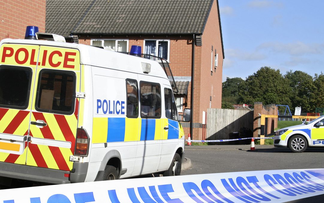 Απίστευτη τραγωδία στη Βρετανία: Πατέρας σκότωσε τους τρεις γιους του- Τα παιδιά ήταν κάτω των τεσσάρων ετών