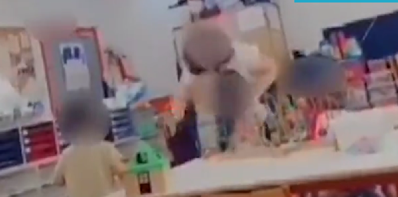 Νηπιαγωγός-εγκληματίας: Xτυπάει τρίχρονο κοριτσάκι και το ψεκάζει στο πρόσωπο με άγνωστο υγρό