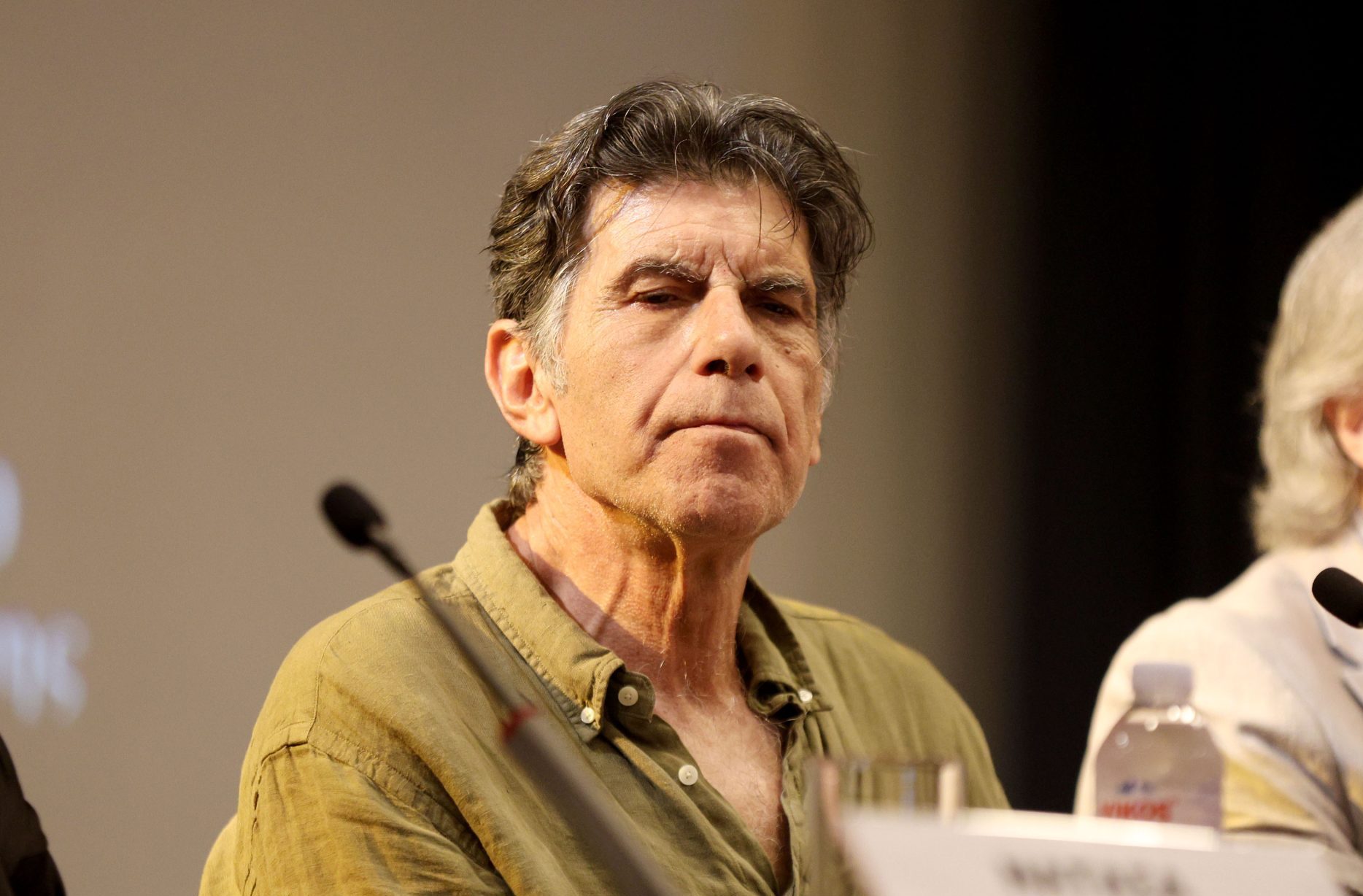 «Όταν δεν καταλαβαίνουν τα παιδιά και με τα αισθήματα τους είναι καταστροφικό»: Ο Γιάννης Μπέζος είπε κάτι πολύ σημαντικό για τα σχολεία στην Ελλάδα